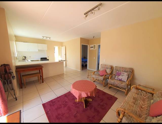 1 BEDROOM APARTMENT TO LET IN TOWNSEND ESTATE